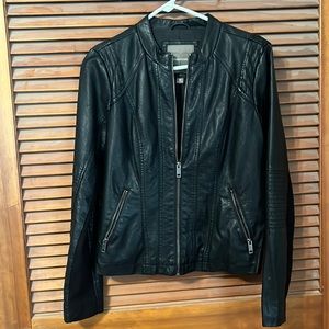 Medium leather jacket